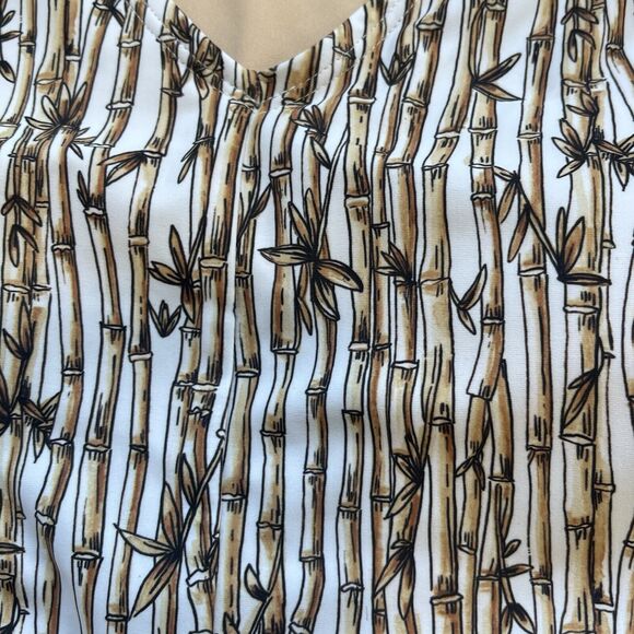 Mott 50 Clara Medium Crop Swim Top V-Neck UPF 50+ Short Sleeve Bamboo Forest Tan - Picture 2 of 11